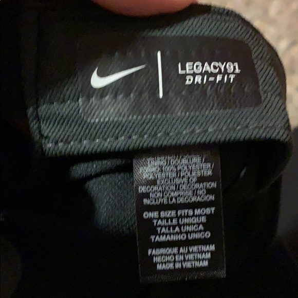 Hat - Picture 3 of 3